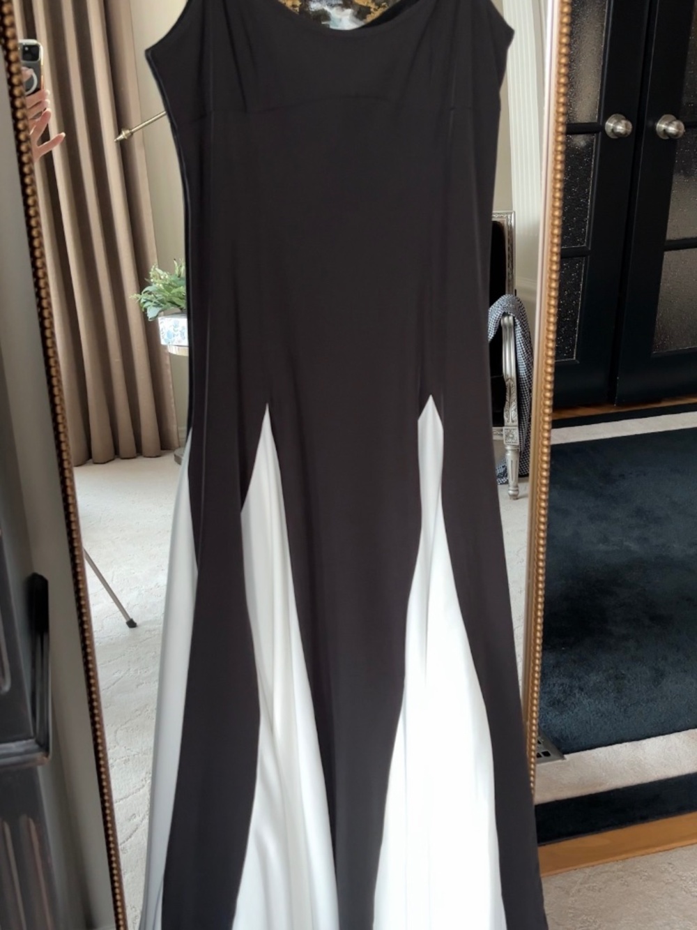 NWT - Black and white flowy spaghetti strap dress